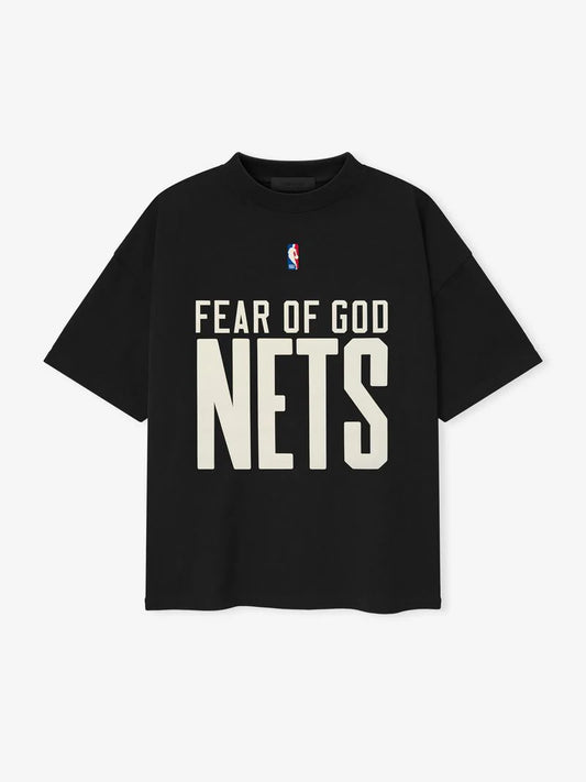 ESSENTIALS Nets 90's Tee
