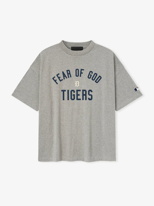 ESSENTIALS Tigers 90s Tee